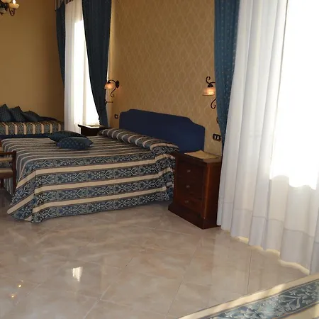 Toledo 3* Naples