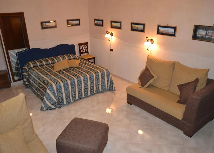 Couette-café Toledo Naples